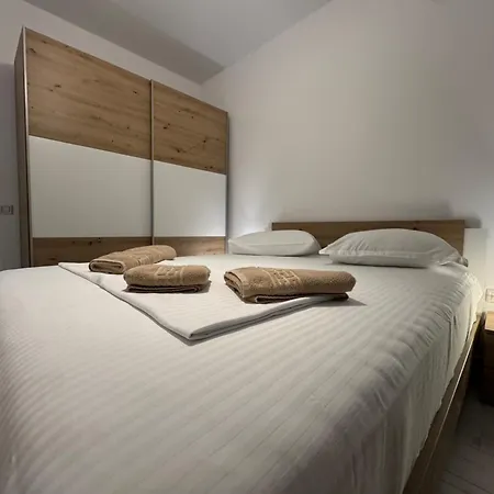 Alexa Deluxe At Address Rezidence With Parking 아파트 부쿠레슈티