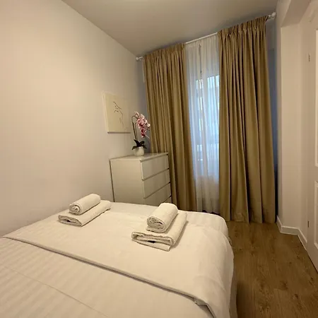 Alexa Deluxe At Address Rezidence With Parking