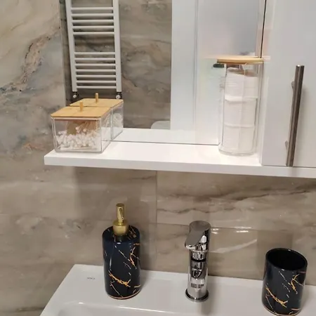 Appartamento Alexa Deluxe At Address Rezidence With Parking Bucarest