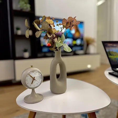 Alexa Deluxe At Address Rezidence With Parking * Bukarest