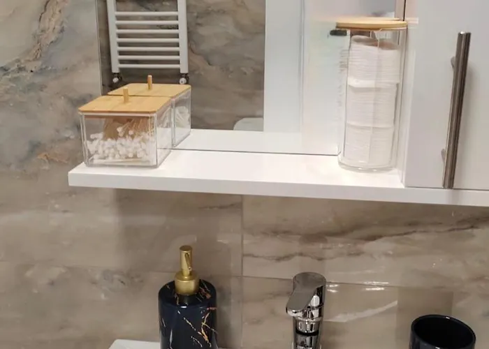 Lägenhet Alexa Deluxe At Address Rezidence With Parking Bukarest