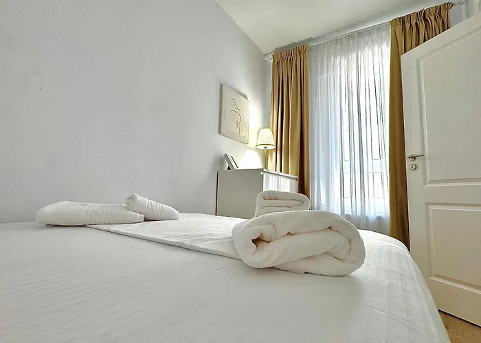 Alexa Deluxe At Address Rezidence With Parking Βουκουρέστι