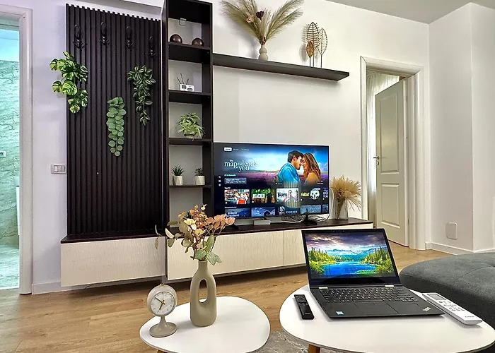 公寓 Alexa Deluxe At Address Rezidence With Parking 布加勒斯特